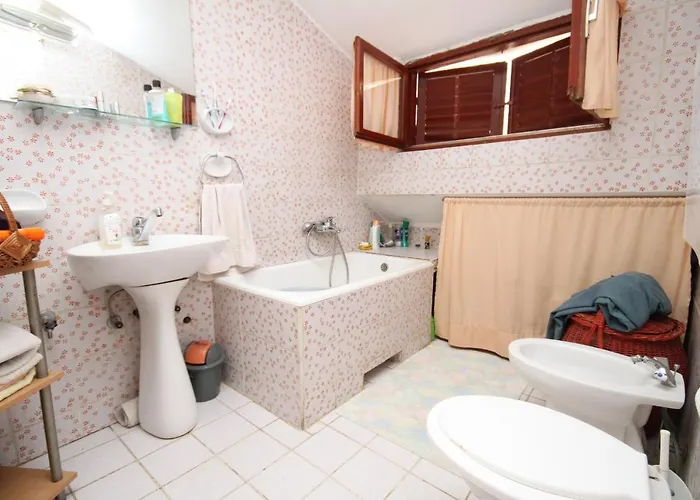 Apartments By The Sea Pag - 6273